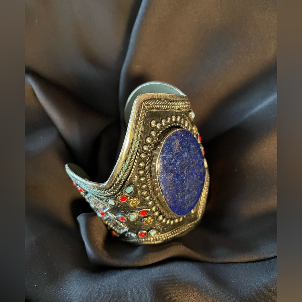 Vintage Cuff - Picture 4 of 4